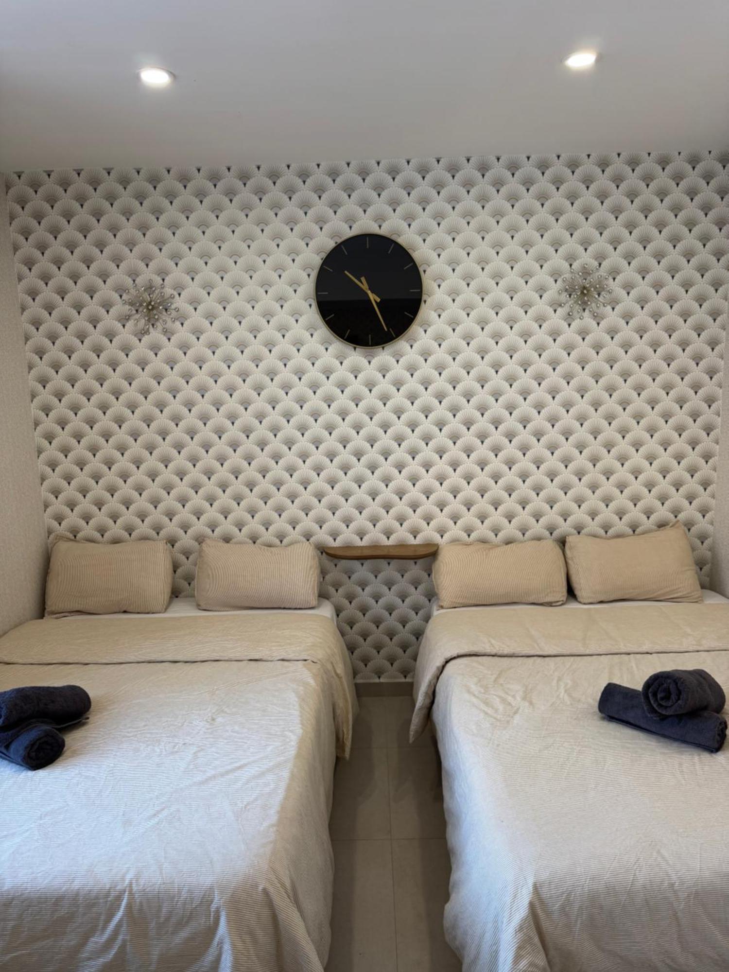 Luxury Apartments Near The Beach And Downtown Centrum 8 Alicante Eksteriør bilde