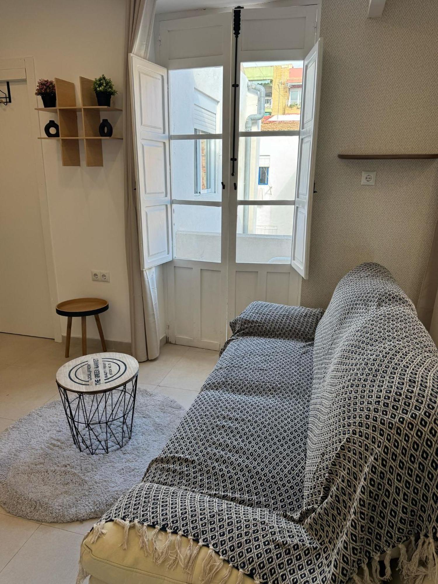 Luxury Apartments Near The Beach And Downtown Centrum 8 Alicante Eksteriør bilde