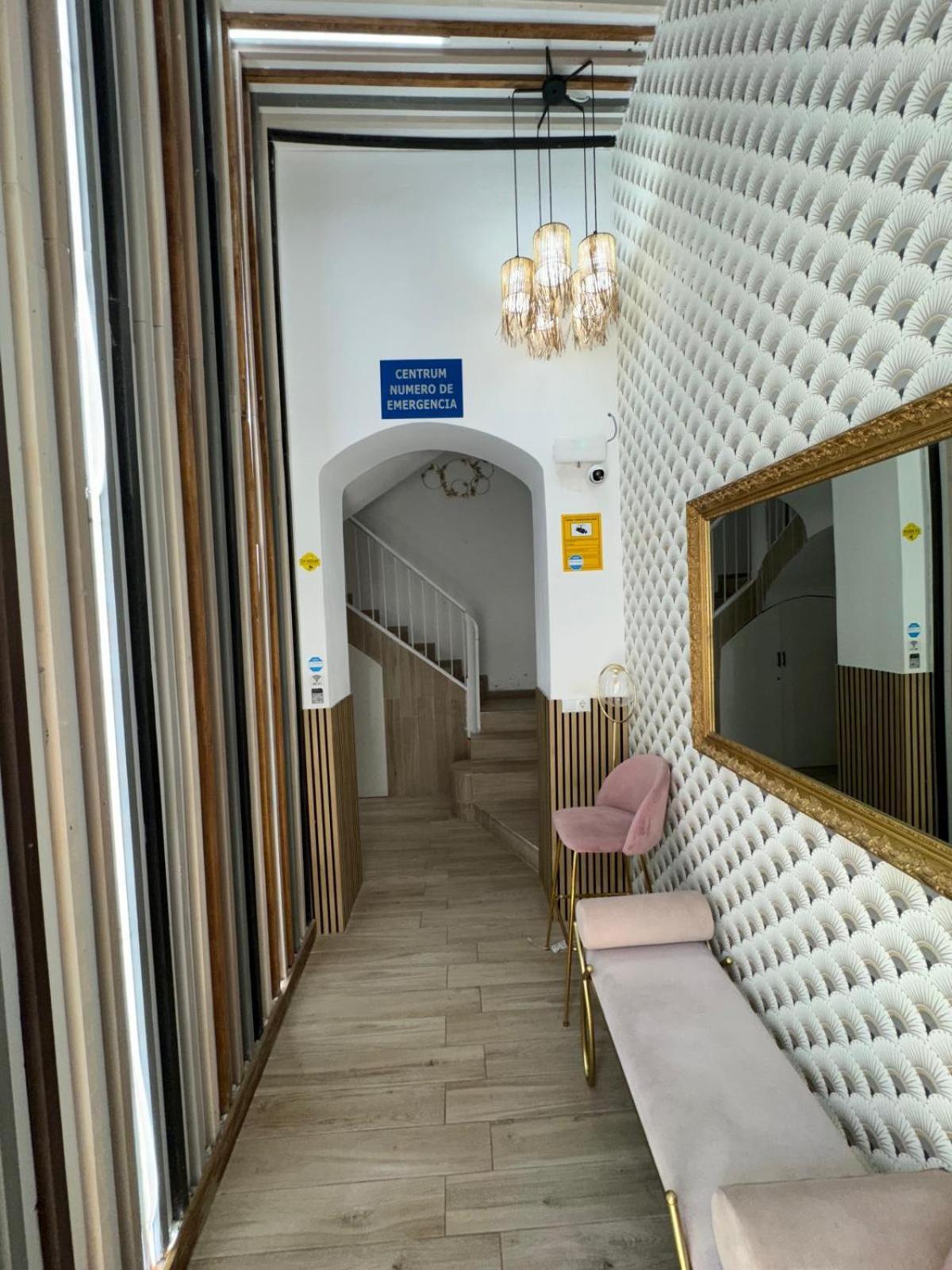 Luxury Apartments Near The Beach And Downtown Centrum 8 Alicante Eksteriør bilde