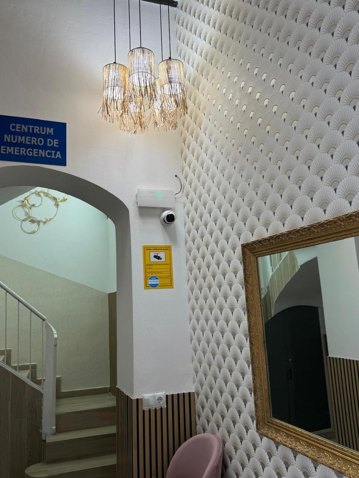 Luxury Apartments Near The Beach And Downtown Centrum 8 Alicante Eksteriør bilde
