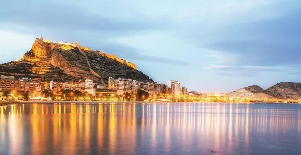 Luxury Apartments Near The Beach And Downtown Centrum 8 Alicante Eksteriør bilde